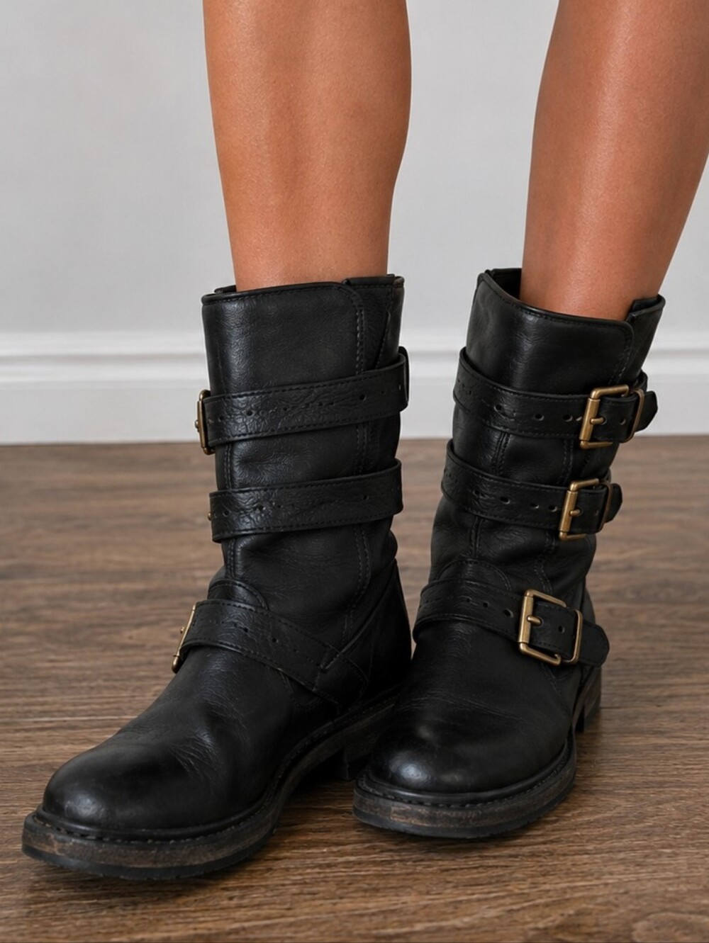 Burberry Clarendon Explorer Moto Boots Size 35 European US 5